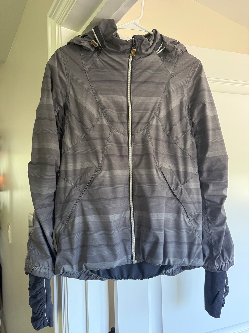 Lululemon Striped Gray Hooded Windbreaker Jacket